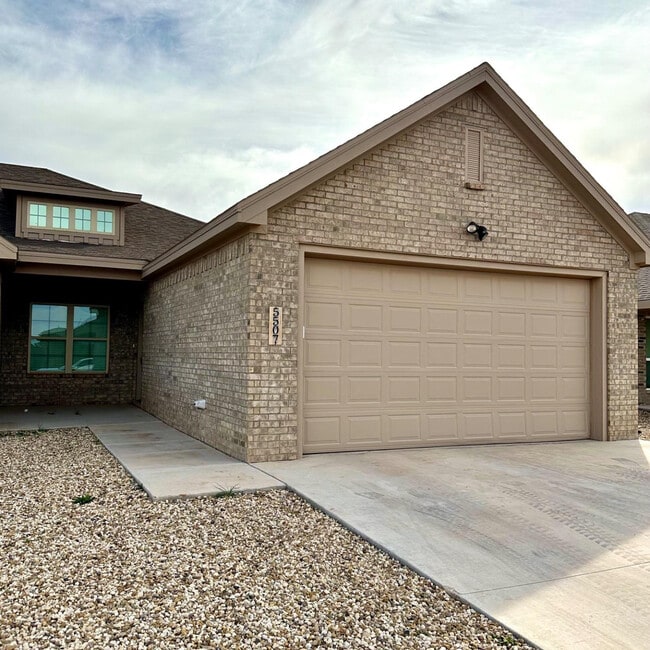 Building Photo - 5507 Kemper St