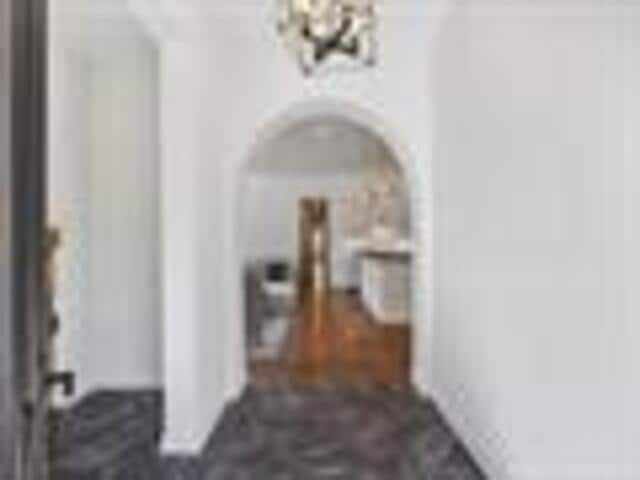 Photo - 2060 Carr Ave