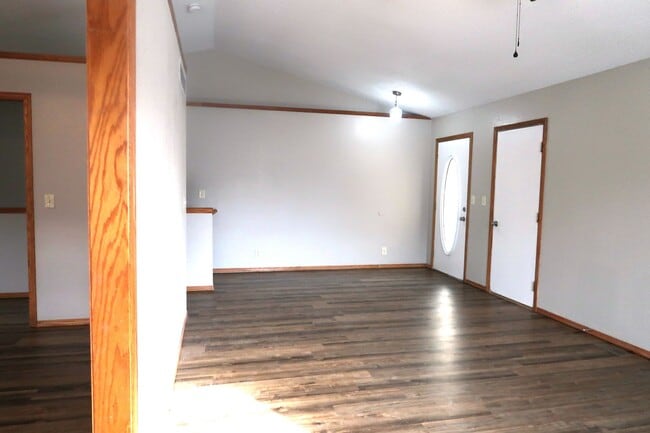 Photo - Beautiful 4 Bedroom 3 Bathroom Home