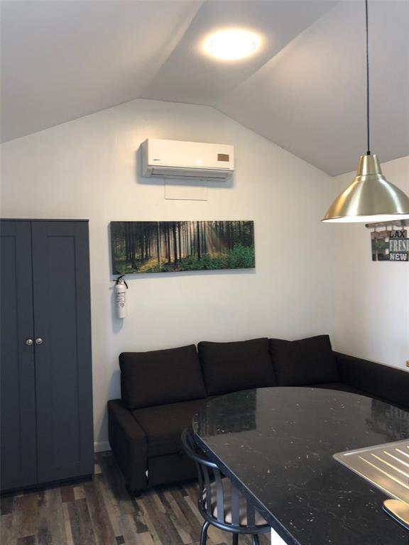 Building Photo - 330 SW 13th St Unit Kavak Rental
