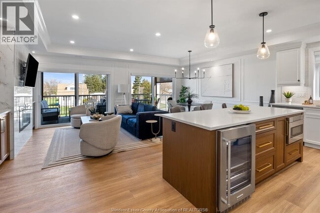 Photo - 215 Lesperance Rd