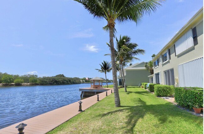 Photo - 1061 Kokomo Key Ln