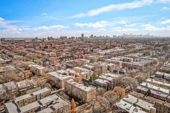 Photo - 5049 N Winchester Ave Unidad 1931-GND