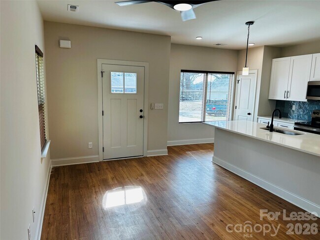 Photo - 525 N Linwood Ave