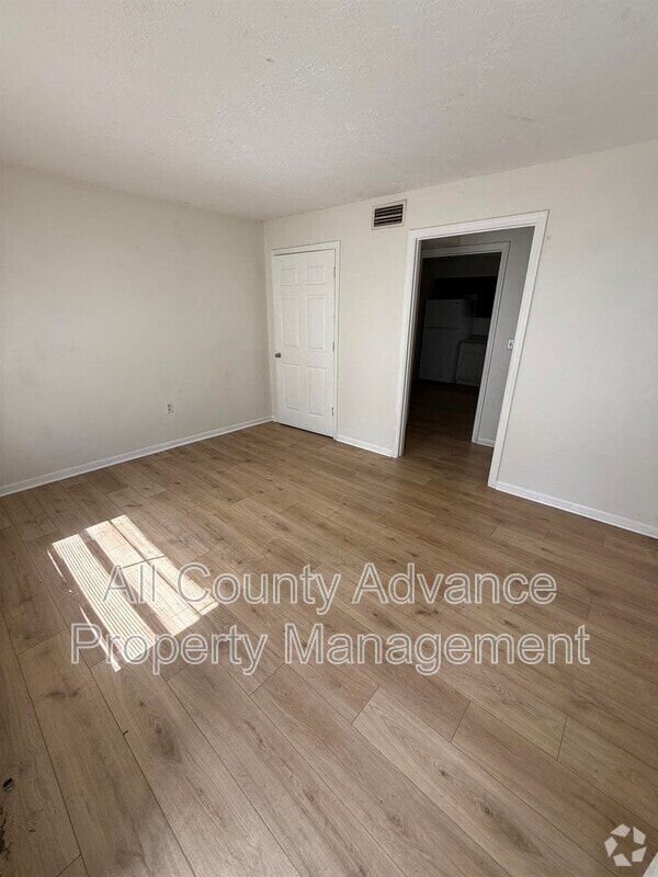 Building Photo - 4911 E Temple Heights Rd Unit B Rental