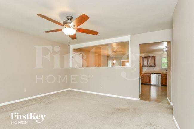 Photo - 307 W Sunny Hill Blvd