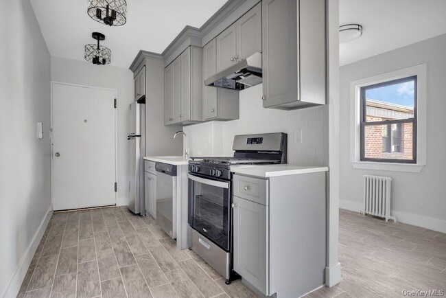 Building Photo - 115 Long Beach Rd Unit A