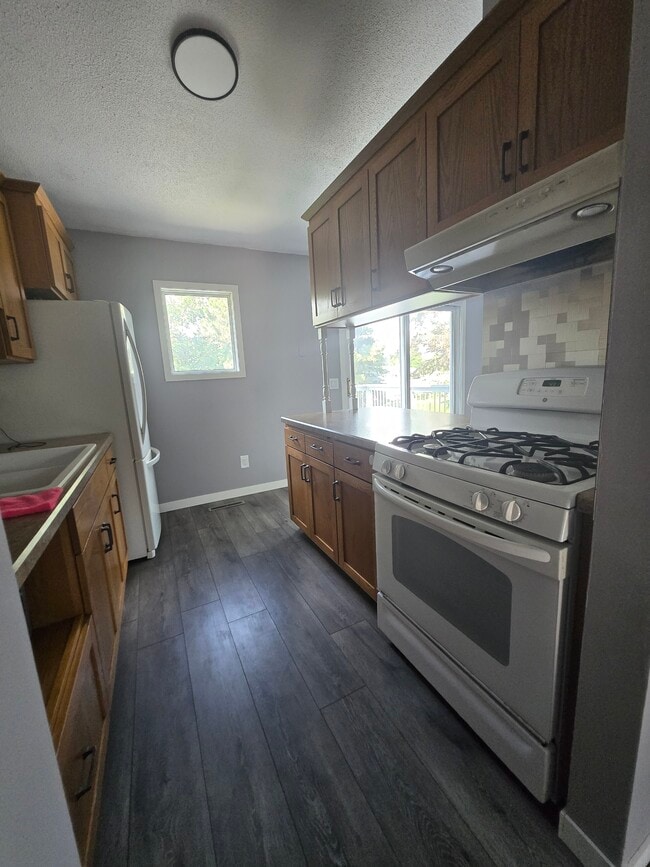 Photo - 8461 Sheridan Ave N