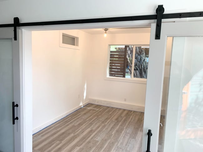 Photo - 592 Silva Ave