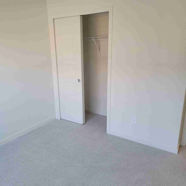 Photo - 323 Condor Wy