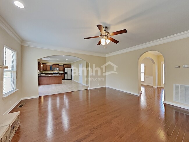 Photo - 2630 Anthem Way