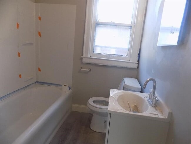 Photo - 14137 Mansfield St