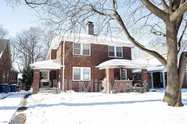 Photo - 5684 N College Ave