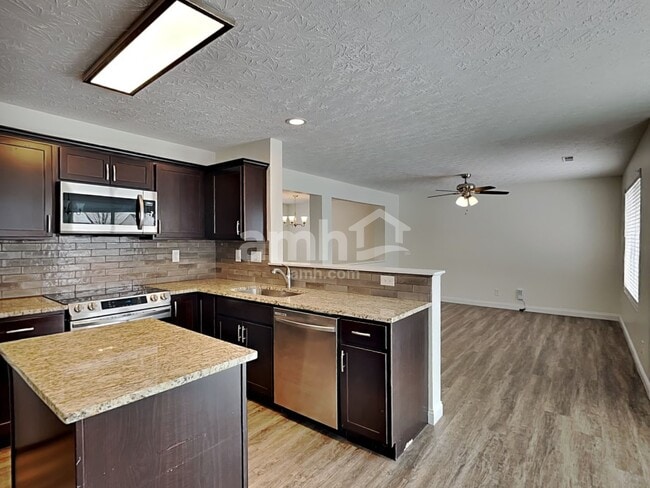 Photo - 3202 Meadoway Ct