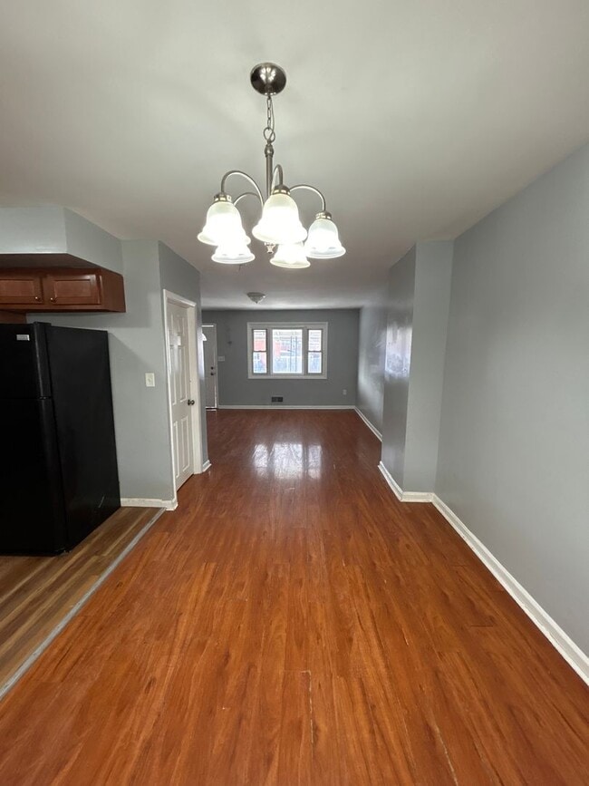 Photo - 1409 Nicolay Way