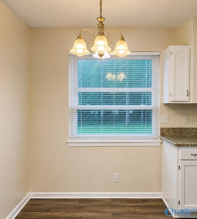 Photo - 3311 Wilks Pl SW
