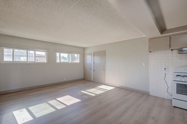 Photo - Spruce Ave Residences Unidad 304 1/2