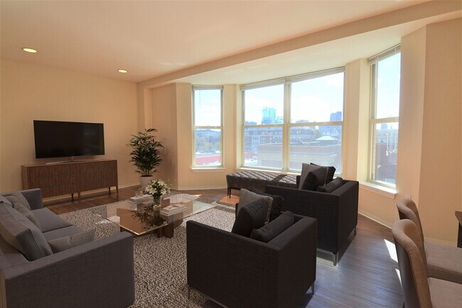 Photo - 42 Peterborough St Condo Unit 518