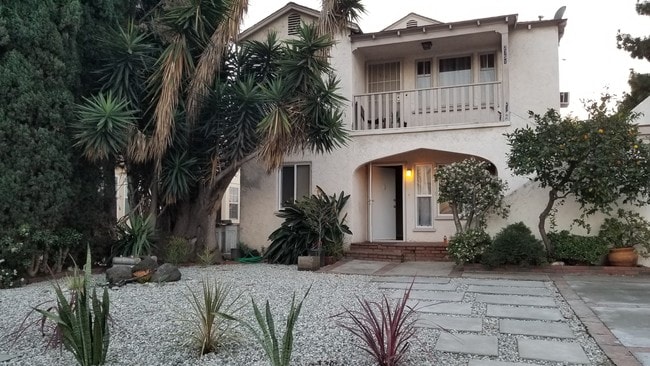 Photo - 2749 S Sepulveda Blvd Unidad 2749