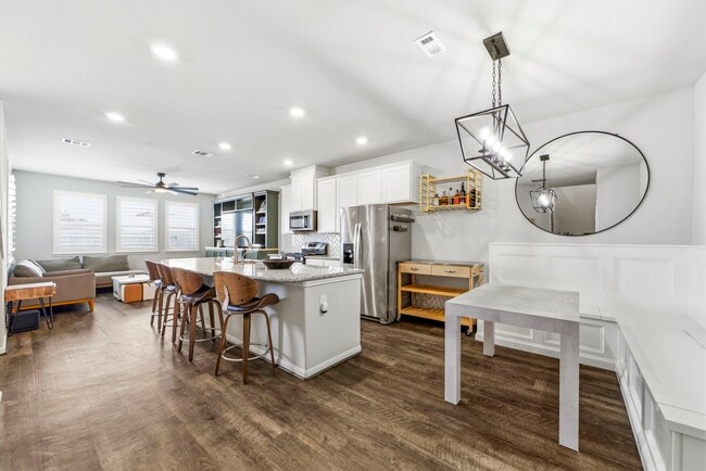Photo - 5532 Evanston Ln