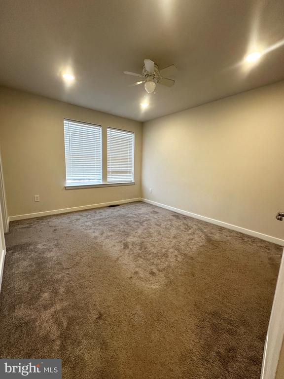 737 Peony Ln