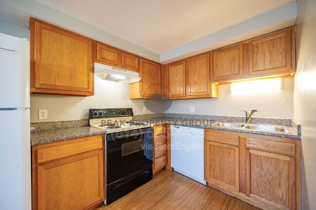 Photo - 511 Elsmere St