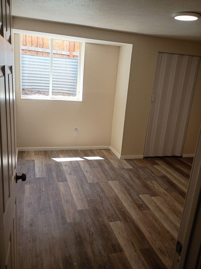 Photo - NE Spokane 2 bedroom apartment (Fresh paint and flooring) Unit A