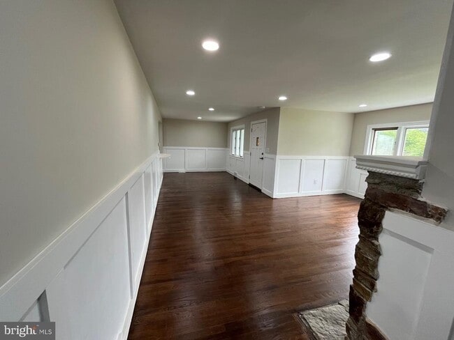 Photo - 2650 Morris Rd