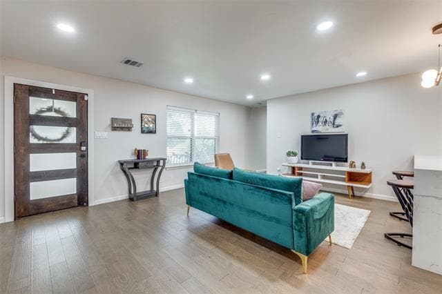 Photo - 9805 Estate Ln