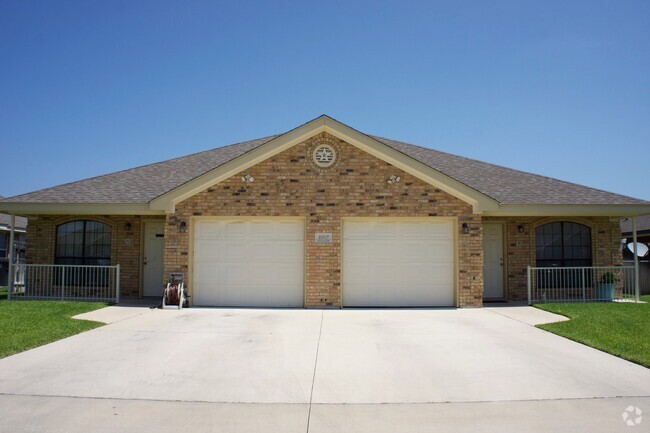 Building Photo - 4907 Heather Ln Rental