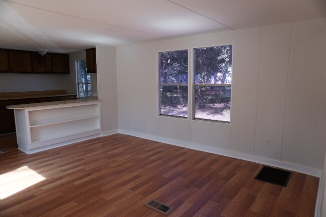 Photo - 2554 Lake Douglas Rd