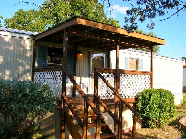 Photo - 1804 Fox Foot