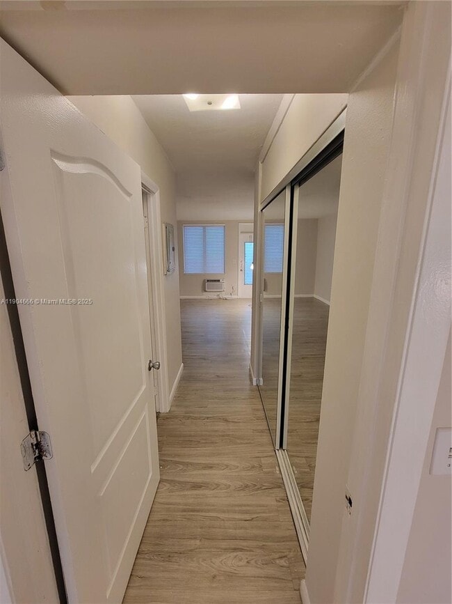 Photo - 441 Collins Ave Unit 12A