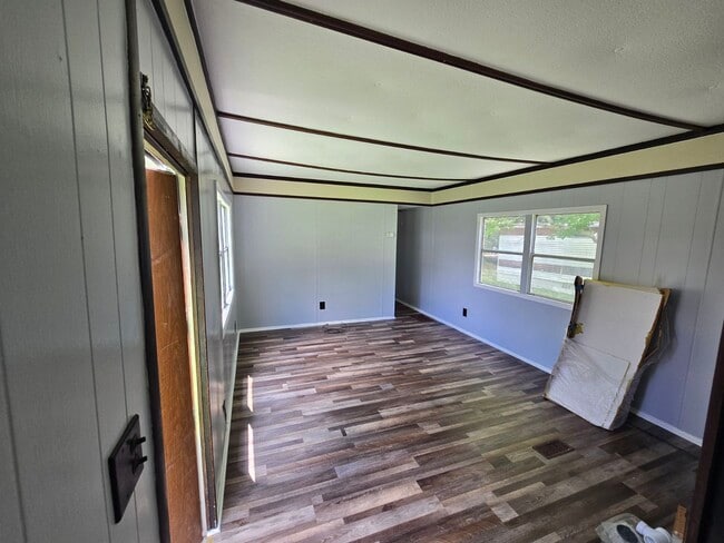 Photo - 107 Walnut Branch Dr