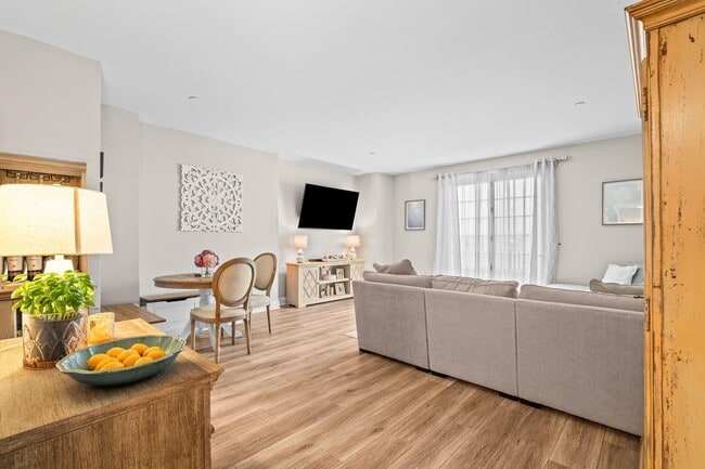 Photo - 100 Shearwater Ct E Unit 31