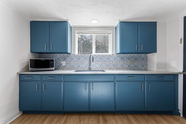 Photo - Lower Level Unit in Englewood!