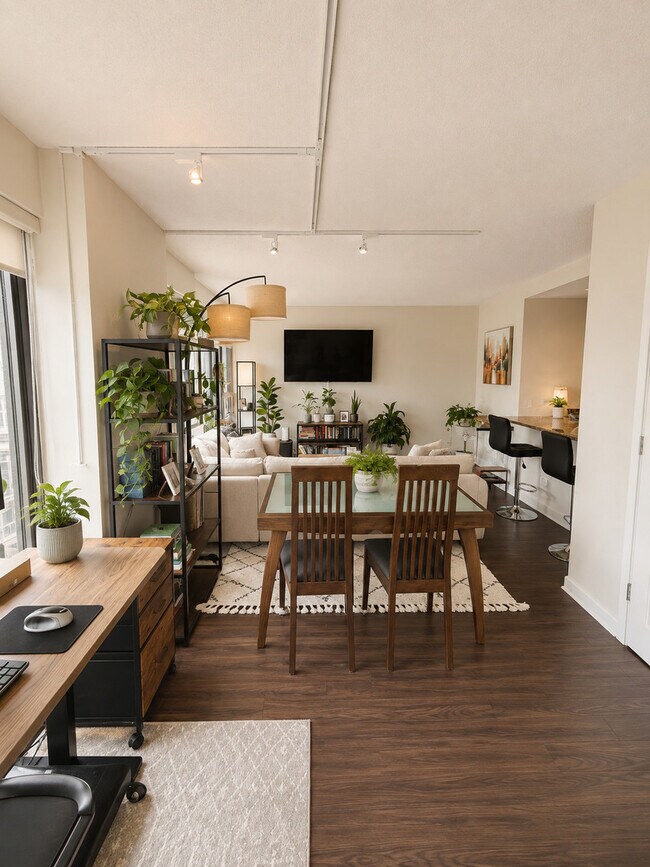 Photo - 30 E Huron St Unit 1104