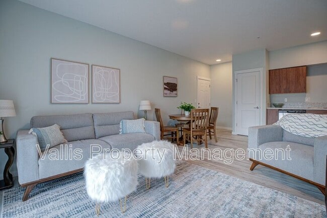 Photo - 13001 S Crompton Lane