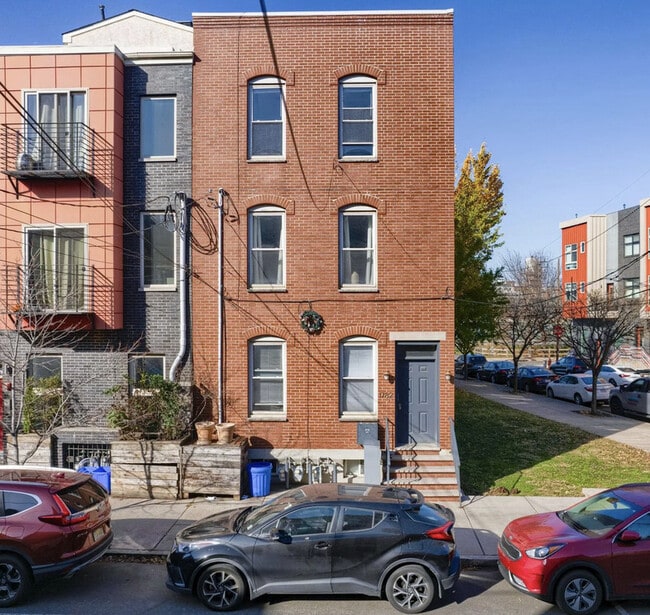 Photo - 1782 Frankford Ave