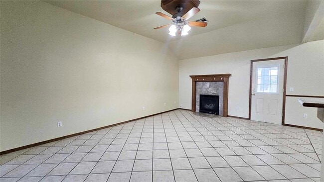 Photo - 417 E Plantation Terrace