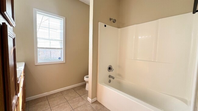 Photo - 2222 Linda Ave