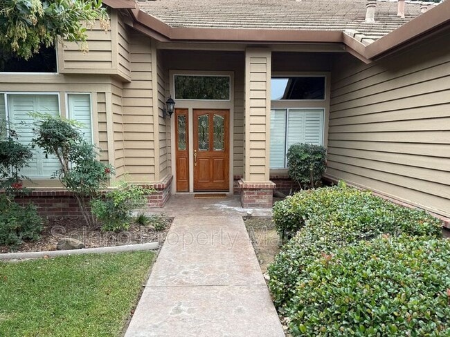 Photo - 685 Hillcrest Cir