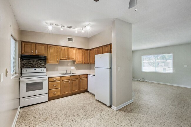 1416 Beatrice Dr