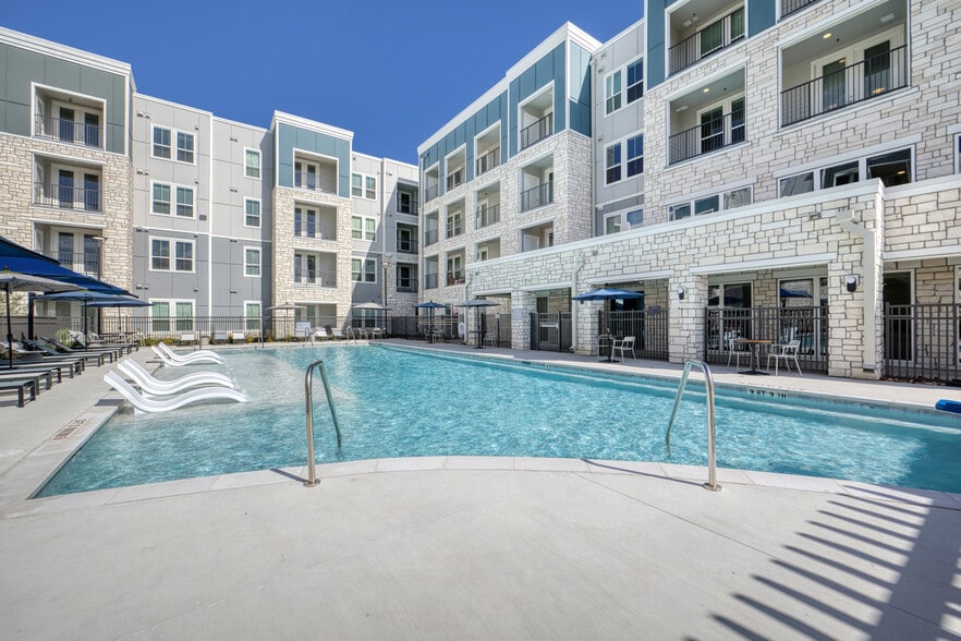 Residence at Pearsall Park – A 55+ Community in San Antonio, Texas