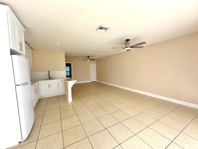 Photo - 8110 Lake San Carlos Cir