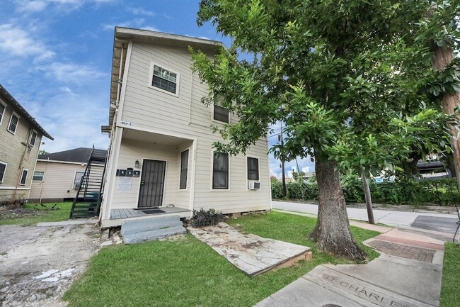 2502 Saltus St Unit 3