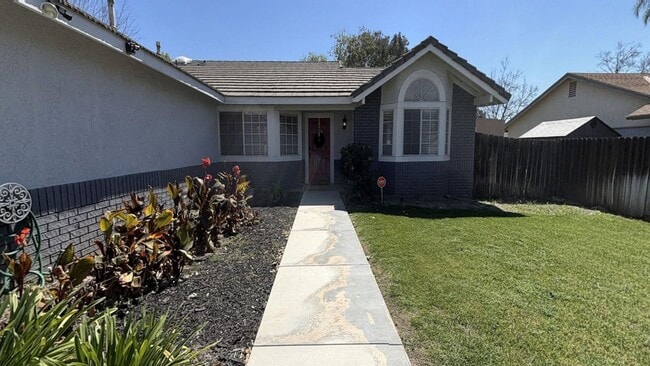 Photo - 1562 Campus Ave