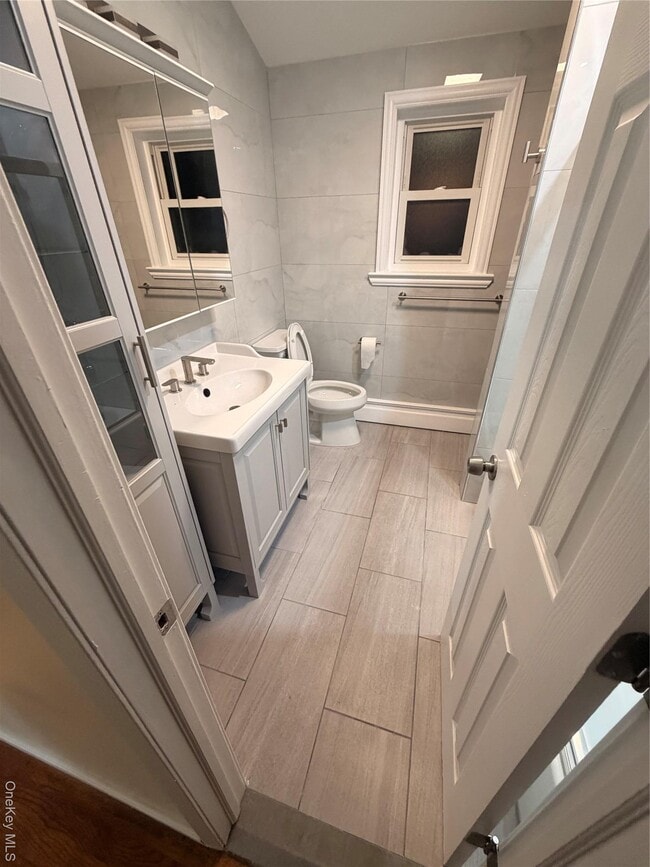 Photo - 3189 Hatting Pl