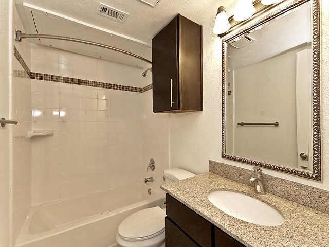 Photo - 5909 Birchbrook Dr Unit 225