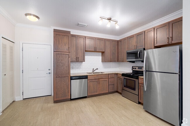 1BR, 1BA - 716SF - Kitchen - The San Juan Senior Living